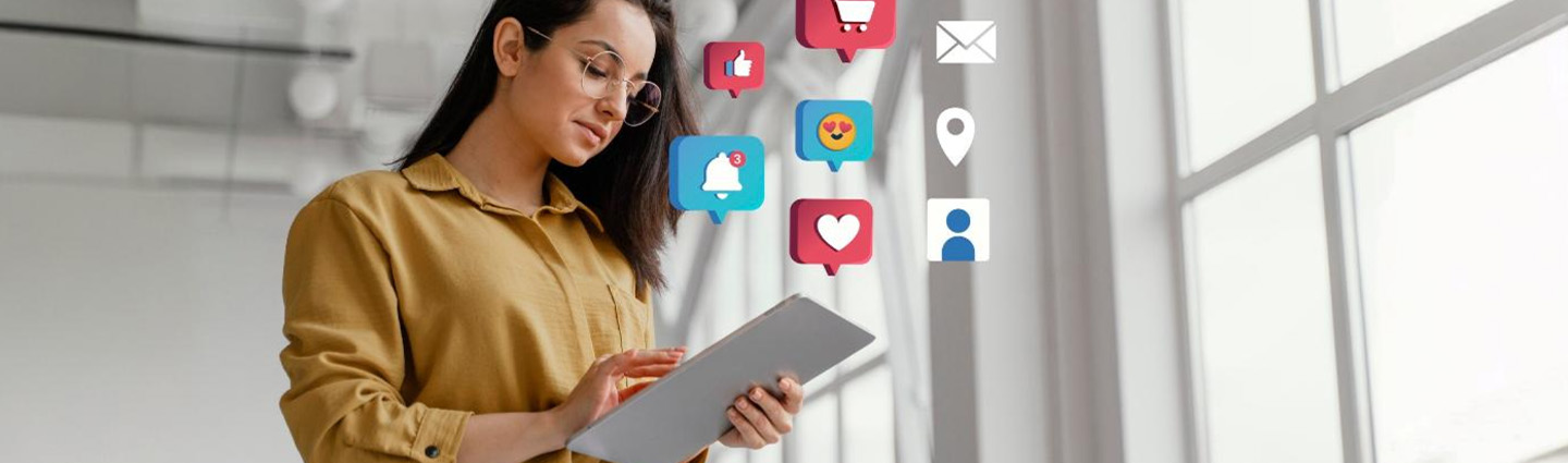 Blogger getting social media reactions